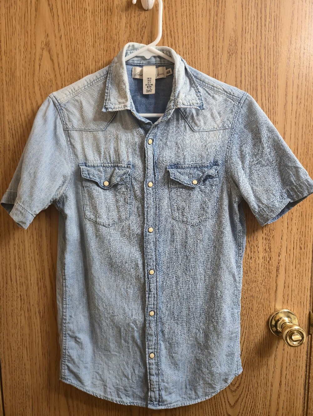 H&M Light Wash Short Sleeve Denim Western Snap Shirt
